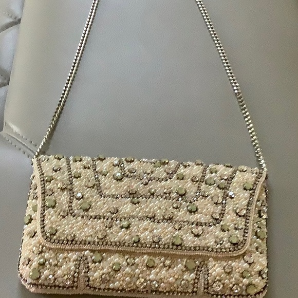 Mary Frances authentic and unique handbag color pearl - Picture 1 of 11
